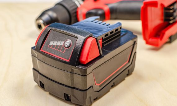 Akumulatorski vrtalnik