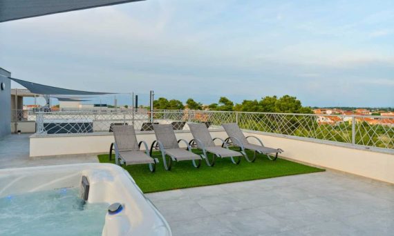 apartmaji otok Vir